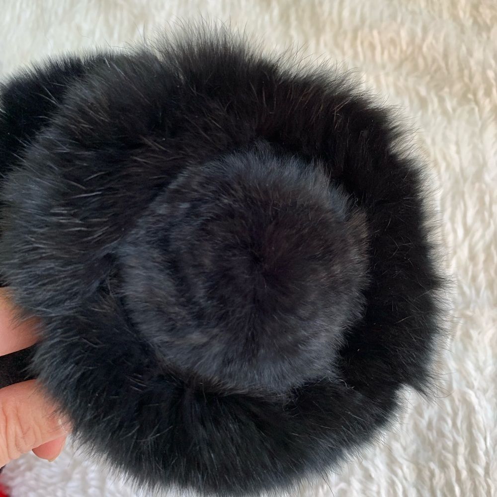 Gradient Rex Rabbit Fur Rose Shaped Earmuffs with Velvet Band - Picture 11 of 12
